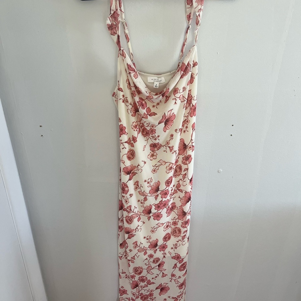 Kirious Los Angeles Floral Maxi Dress with Pink and Cream Design